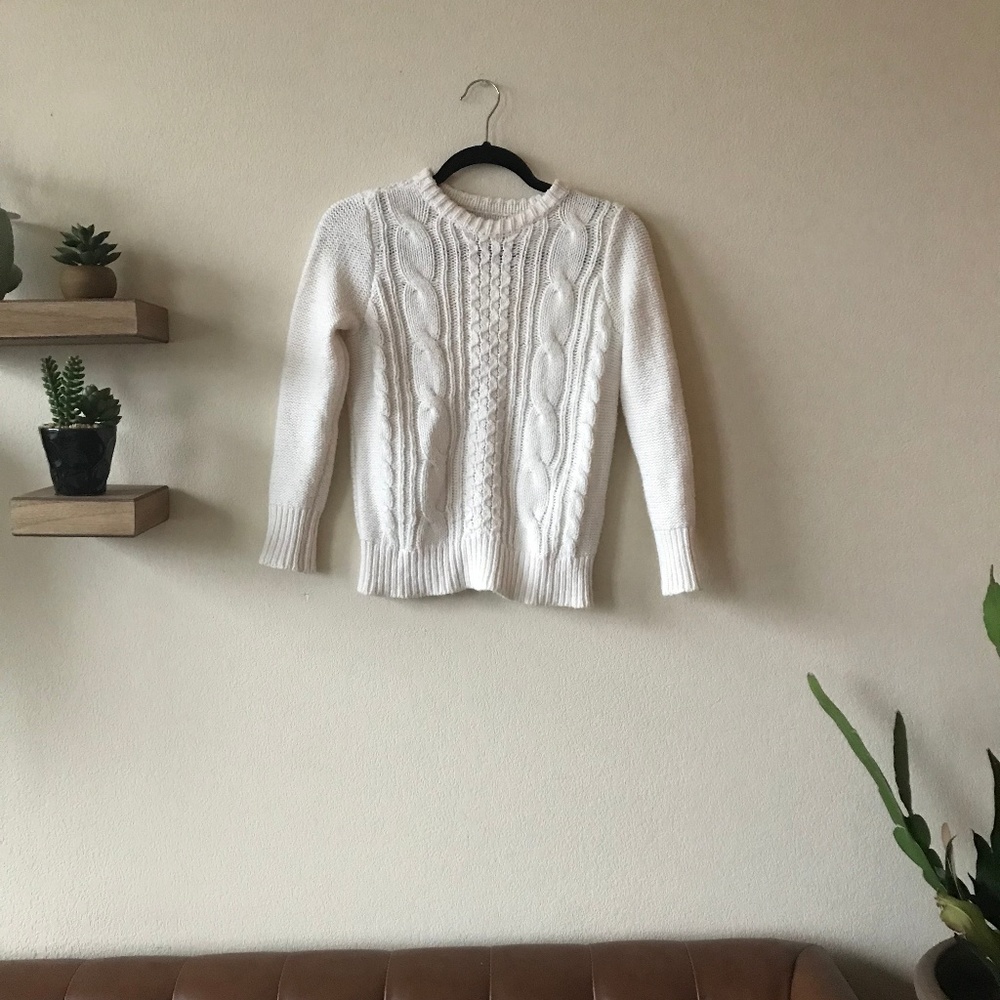 knitted Kids sweater size 11-12 fits like adult XS